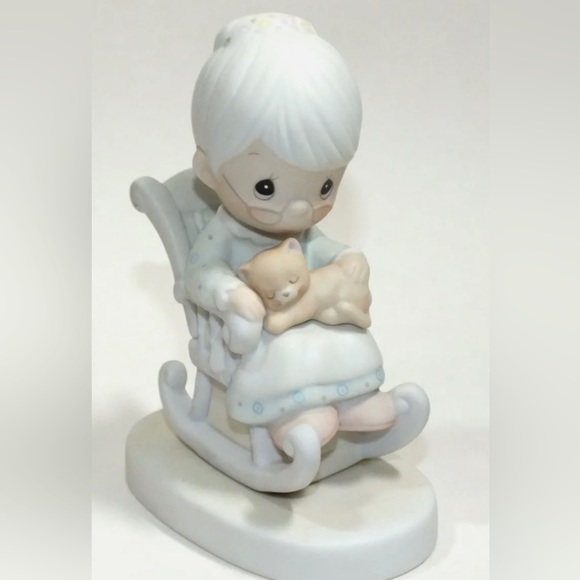 Precious Moments vintage figurine “ The Purr-Fect Grandma” - Picture 2 of 10